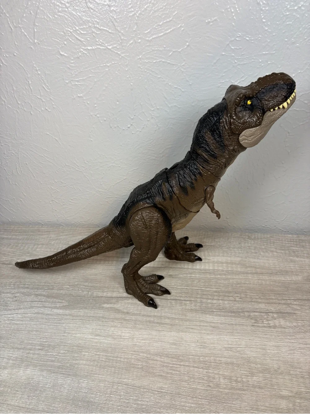 Jurassic World Thrash 'N Devour T-Rex Mattel Dinosaur Figure WORKING